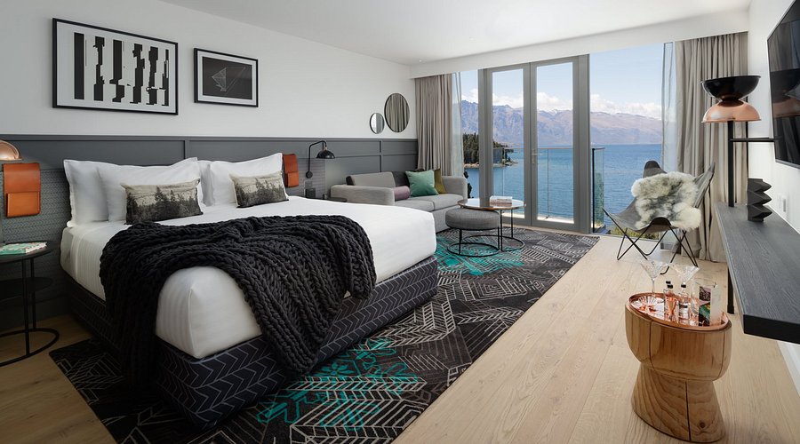 QT Queenstown hotel room above the lake